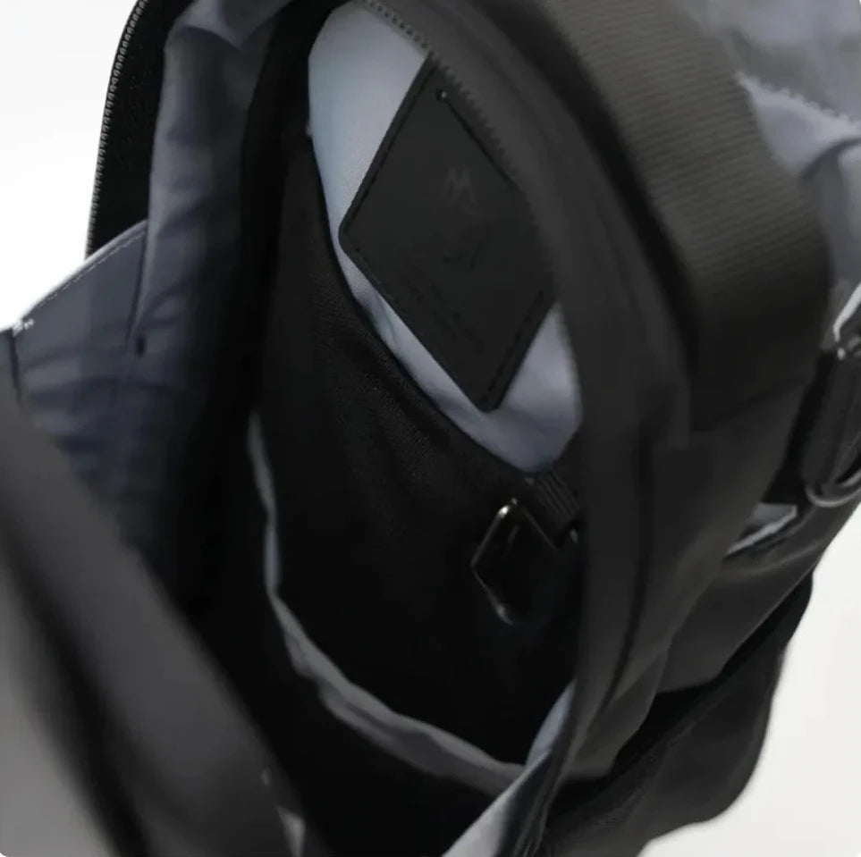 Magnetic Kettle Gym Bag side view